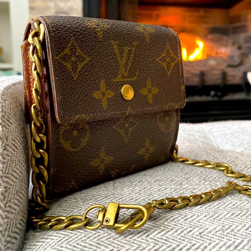 Authentic Louis Vuitton Bifold Wallet on Chain